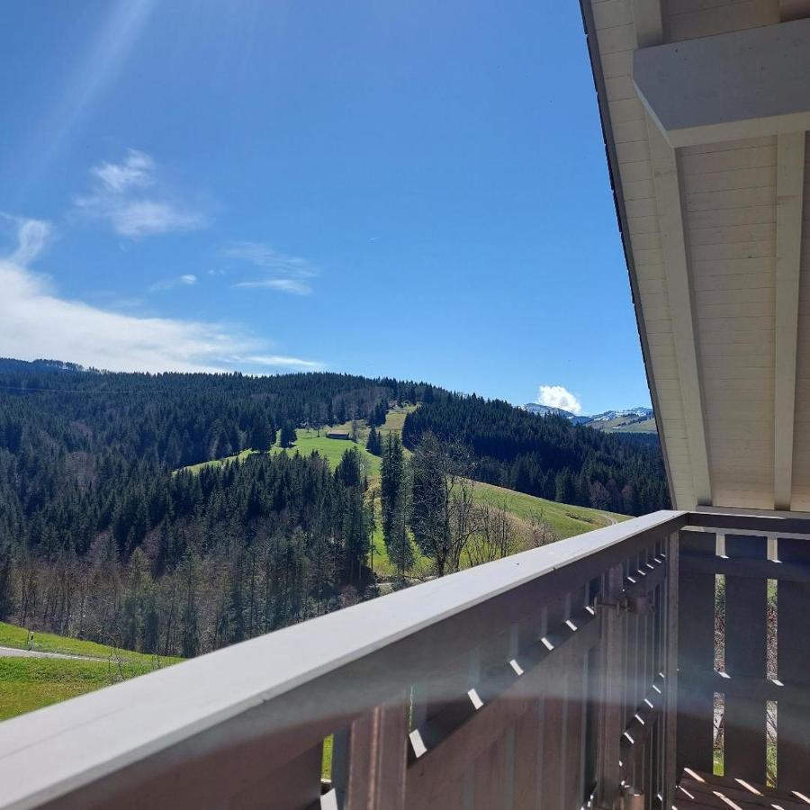 Apartment Hirsch Grunenbach Exterior foto